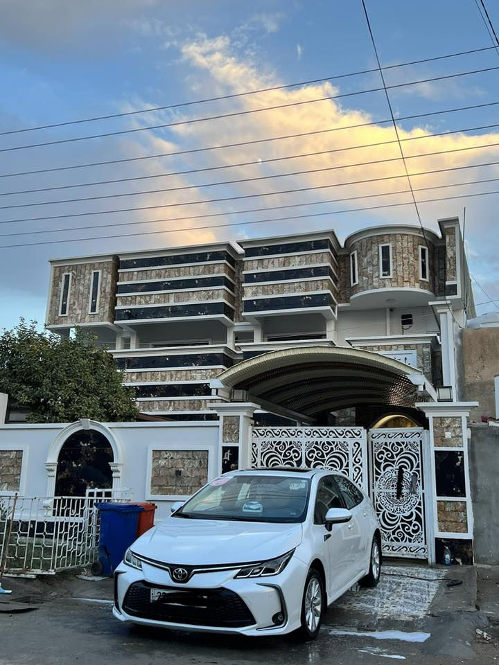 كورلا  2024  (ساز  ) خليجي 🦅 بانزين فقط ياباني
 
🚦رقم  اربيل بسمي تحويل مباشر ) 
فول موصافات مكفوله كفاله عامه

المواصفات…..🖍️
           🧭            ماشيه   55الف

  
محرك 1800 بانزين
بصمه + دخول ذكي
 نظام الترحيب عند الاقتراب  
حساس استشعار عند الاقتراب
تبريد قطعتين 
نظام القيادة (سبورت + عادي)
كيجات ديجتل شاشه 
شاشه نفكيشن + كامره خلفيه دواره
 حساسات امامية+خلفية
مانع نزلاق

 شحن USP واير ليس 📲
تبريد بيانو شاشه 
اشاير مري 
مري شفط 
شباك كروم خليه 
ويل كب حجم 16 عدد5
حساس اطار + حساس لايت عالي وناصي اوتو + حساس مطر 
تحكم سترين كامل 
 العنوان📍 بغداد 
 السعر 193 $ 💵 وبيه مجال  
.
بغداد عالرقم  ***********☎️
