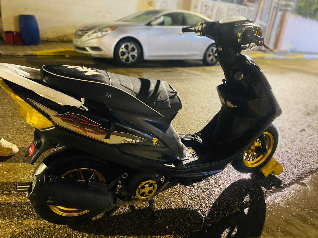 السلام عليكم
دراجه ماكس للبيع مزودة خير من الله كهربائيات كله شغال الدراجه نضيفه تجي تفحص وتشوف 
السعر/600 وبيه مجال 
للتواصل/***********
