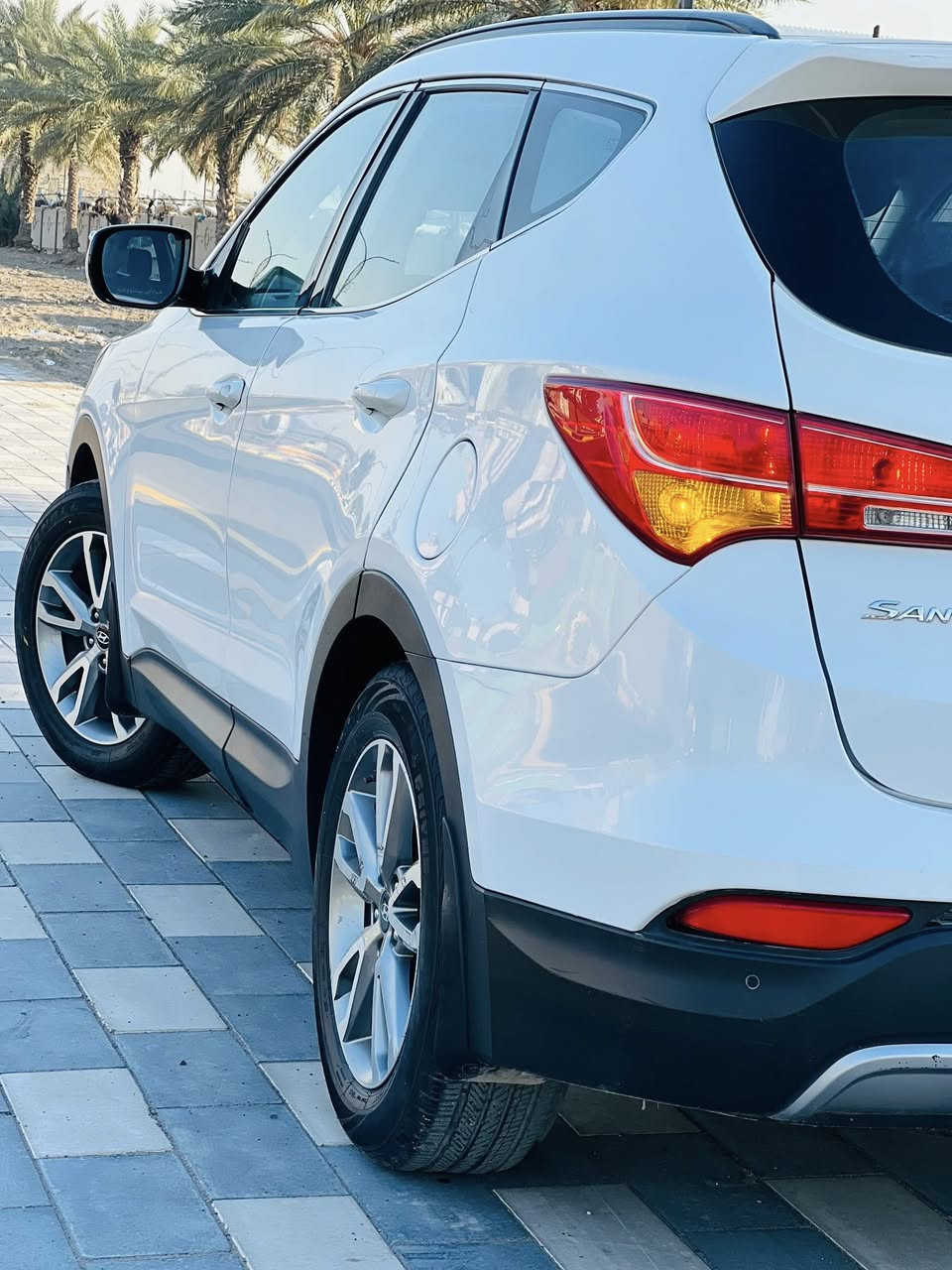 السلام عليكم سنتافية خليجي موديل 2017 سبعه راكب 3 قطع تبريد ماشية 139km بية صبغ بل جاملغ  اثر شخوط بدون اي دواخل مكينة 2400 دوش 
بورناما تحكم جتين لد اماني حساسات كهربيات كولهة شغاله السعر 158 وبيه مجال بسيط عنواني بغداد 
***********
