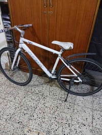 بايسكل C700 كندي اصلي كير امامي 3 و خلفي 7 شيمانو اصلي. البايسكل استير...