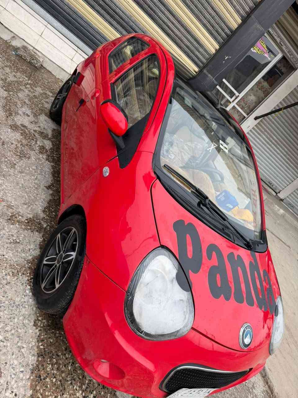 ماشيه 80
موديل2013 
باندا
سياره فول نضافهه كامله من كلشي 
تواصل ***********
عنوان بغداد البياع
سعر55بيها مجال
