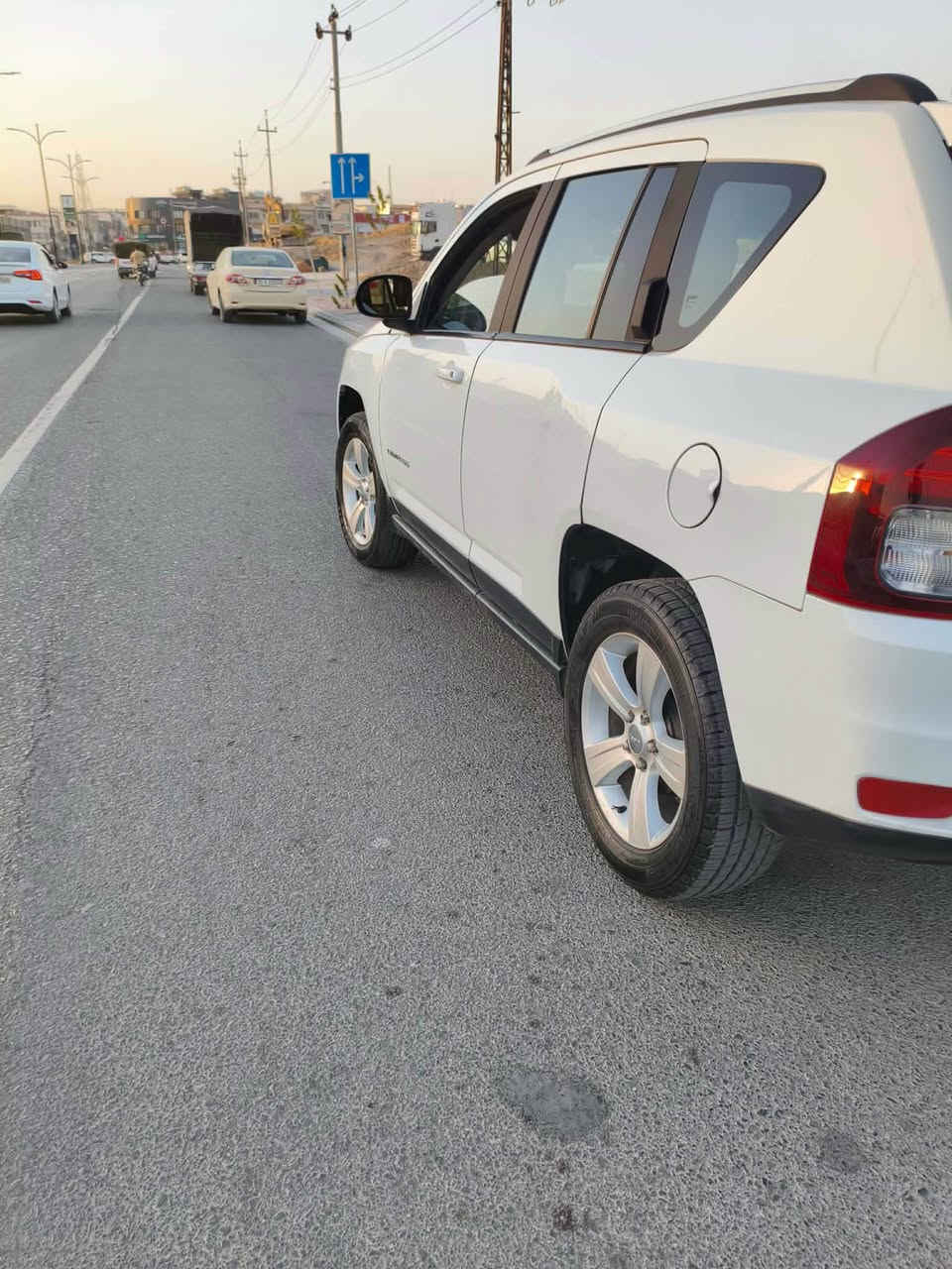 جیپ کۆمپاس ٢٠١٦ 
مواسەفات s 
واتە مواسەفات عادی 
بۆیاخی نیە تەنا دوو پەڵە ساردی هەیە 
بۆ زانیاری زیاتر پەیوەندی بکە بەم ڕەقەمەوە
*********** السليمانية, العراق
