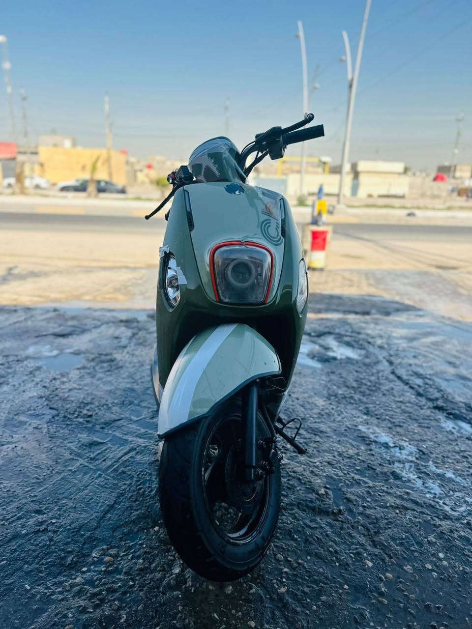 دراجه البيع كفاله عامه مكينه مامفتوحه محافظة البصره مكان موسى كاظم على شارع قاعد  سعر 700 رقم الهاتف *********** اتصل على واتساب
