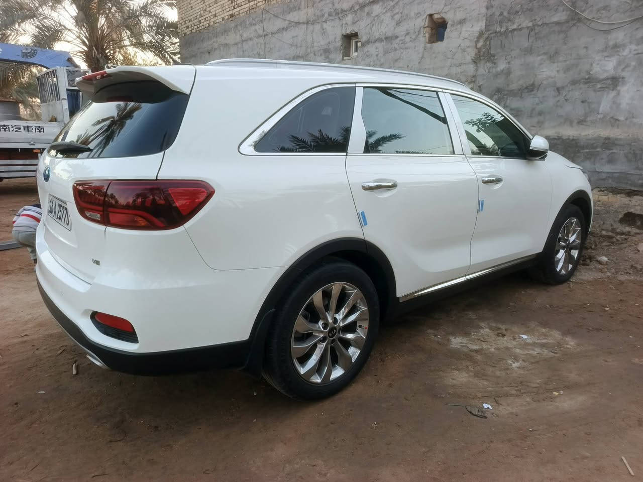 سورنتو وارد خليجي موديل 2019 شكل 20 مكفوله من الضربه  والتبديل وبارد وشخط رقم قادسيه  دولي بسمي مواصفات بصمه تشغيل وبصمه ابواب شاشه كامرا امامي وخلفي حساسات امامي وخلفي 7 راكب 3 قطع تبريد مري شفط اشاير بالمري داخل بيجي تحكم ستيرن ويل كب كروم يدات نيكل محرك 6  سلندر محرك وگير مكفولات السعر 260بيه مجال  مكاني الدوانيه قضاء الشاميه ***********
