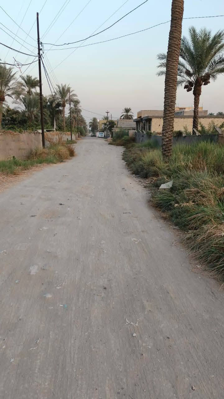 السلام عليكم قطعه ارض للبيع
السريدات القديمه المساحه
 500متر سند 25
واجه 15 نزال 34 خدمات كامله 
السعر 68بيه مجال تحويل باسمك
للاستفسار اكثر 
***********
