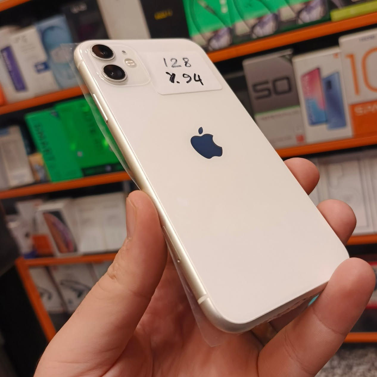 #متاح هاتف مستخدم 💥
#Iphone 11
الذاكرة 128 GB 
البطارية  94 %
الهاتف وتر بروووف غير داخل صيانة ❤
#السعر  315 الف فقط 💕

#العنوان _الانبار _قضاء هيت _ شارع حامي حميد _مجاور مجمع الملكة أو مقابل مكتبة الأقلام _ مركز الباشا 💥
#لتواصل معنا : 
واتساب / ***********
الانستا / albasha-mople
