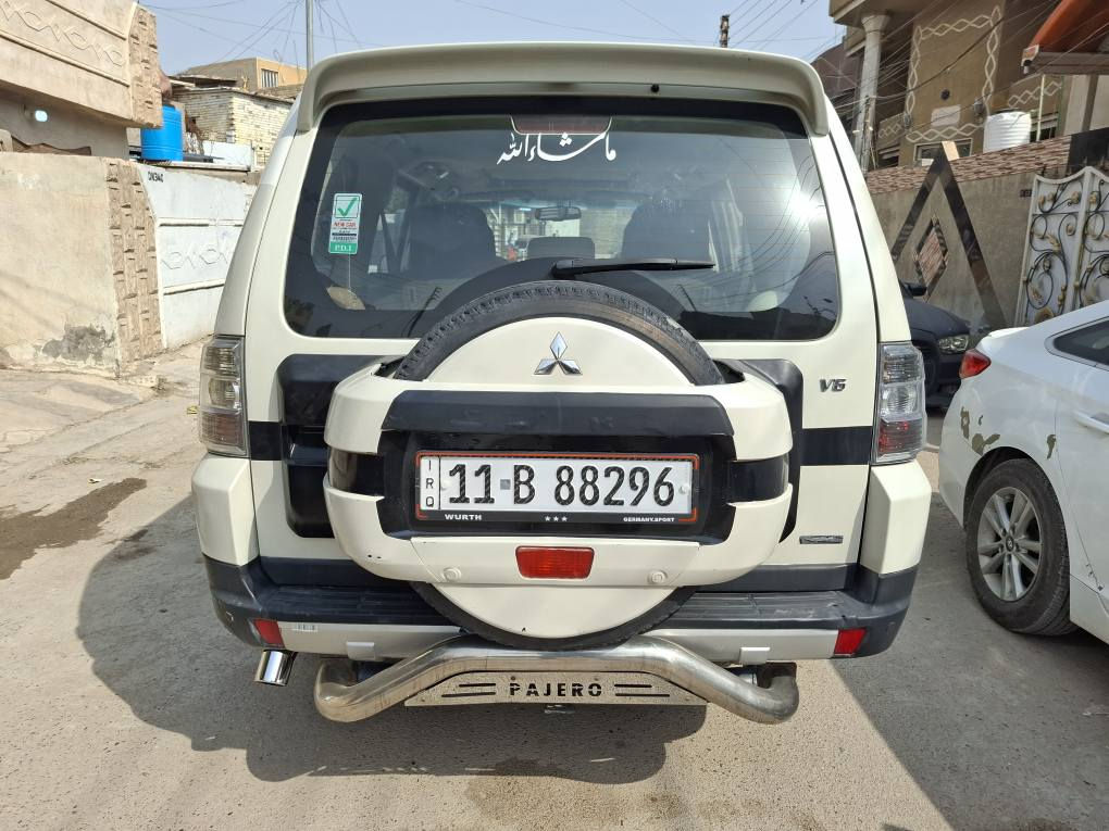 السلام عليكم للبيع او المراوس ميتسوبيشي باجيرو موديل ٢٠٠٨ حبتور فول مواصفات ١/١ سبعه راكب
فتحه
كشنات جلد +كهرباء
فور ويل شغال 
شاشه طويله 
تدفئه وتبريد ثلج ٣ قطع 
حساسات 
دمام
تحكمات استيرن
اشاير بالمري +مري شفط 
محرك ٣٠٠٠ وكير كفاله حداديه وصدر جديد تخم تاير جديد ارقام وهزه جديده كهربائيات كلها شغاله مصبوغه عام ومعمره (لغود وشواصي كفاله ) السعر ١٠٢ وبيها مجال 
مكاني الدوره ابو دشير 
رقم الهاتف *********** بغداد, العراق
