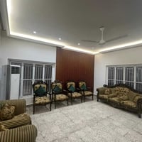 كنب • للبيع