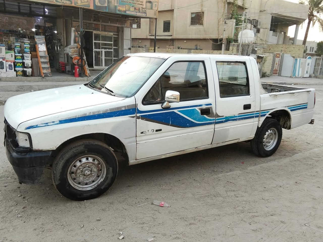 دبل ازوز موديل 89 ، رقم بغداد الماني
كير اكسن محرك شاصي مكفوال 
سياره بلاديه كلها ، دوشمه بلادي 
السعر 29 $     *********** 
مكاني بغداد
