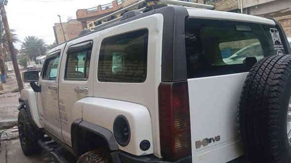 السلام عليكم همر خليجي موديل 2008 قبل الحادثة مكفولة 
بيها حادث خفيف مكينه 5300 مكينه كير تبريد خير من الله 
رقم بغداد مكان بغداد 
اتصل ***********
