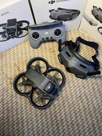 Dji Avata  قطعه مستخدم شي بصيط بيه شخط موضح بلصوره قطعه كلش نضيفه مع ا...