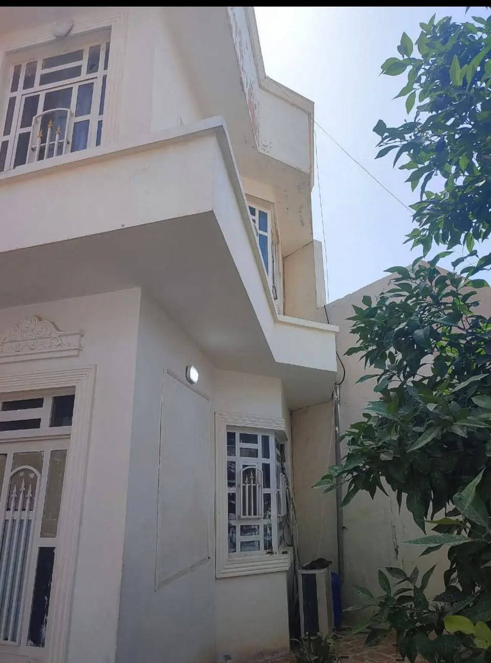 مشتمل للبيع

مثنى خلف الشهداء 

150 متر

طابقين 4  غرف  وباقي التفاصيل كامله

بناء حديث 
 
شغل جناي
للأستفسار ***********
