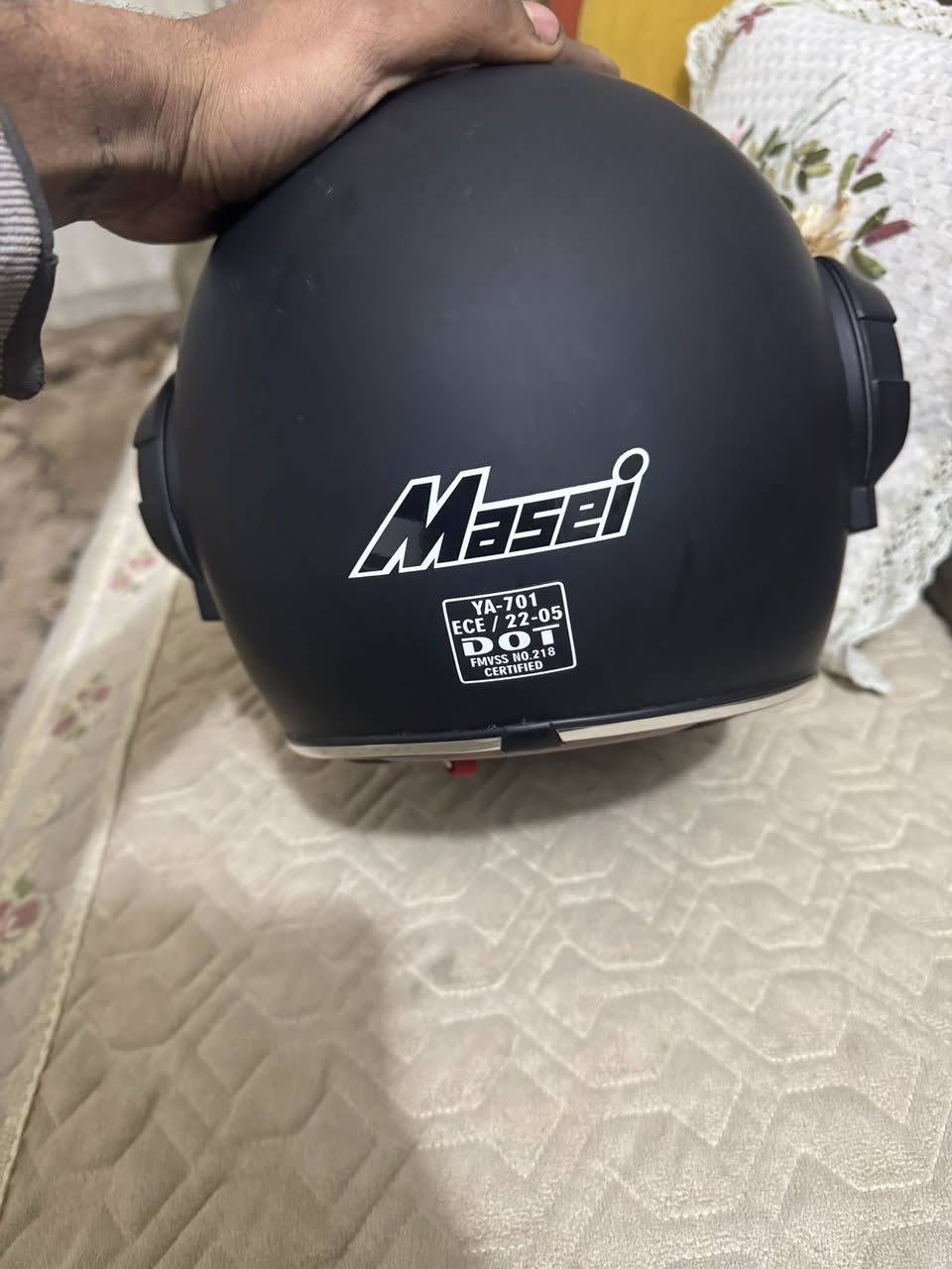 ***********خوذة للبيع سعر 85مكاني بغداد
