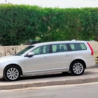 فولفو V70 • ٢٠١٦ • ٩٨٠٠٠ كم