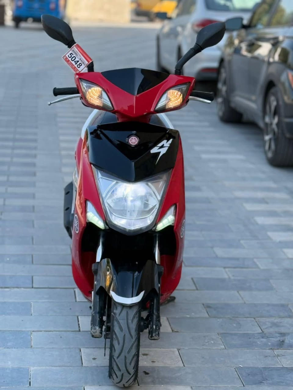 للبيع دراجه سكنس مال رمبه لدحديث نوزل خطين شلعه معدل خير من الله سلف هندركفراته اصليه  محرك بلادي برغي مملعوب بيه كهربائيات كلها شغاله اوراقها كامله دراجه مكفوله اي نقص مابيها السعرمليون و100الف العنوان بغداد الكرخ الاتصال على الرقم ***********
