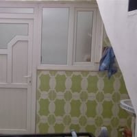 باب وشباب • نظيف