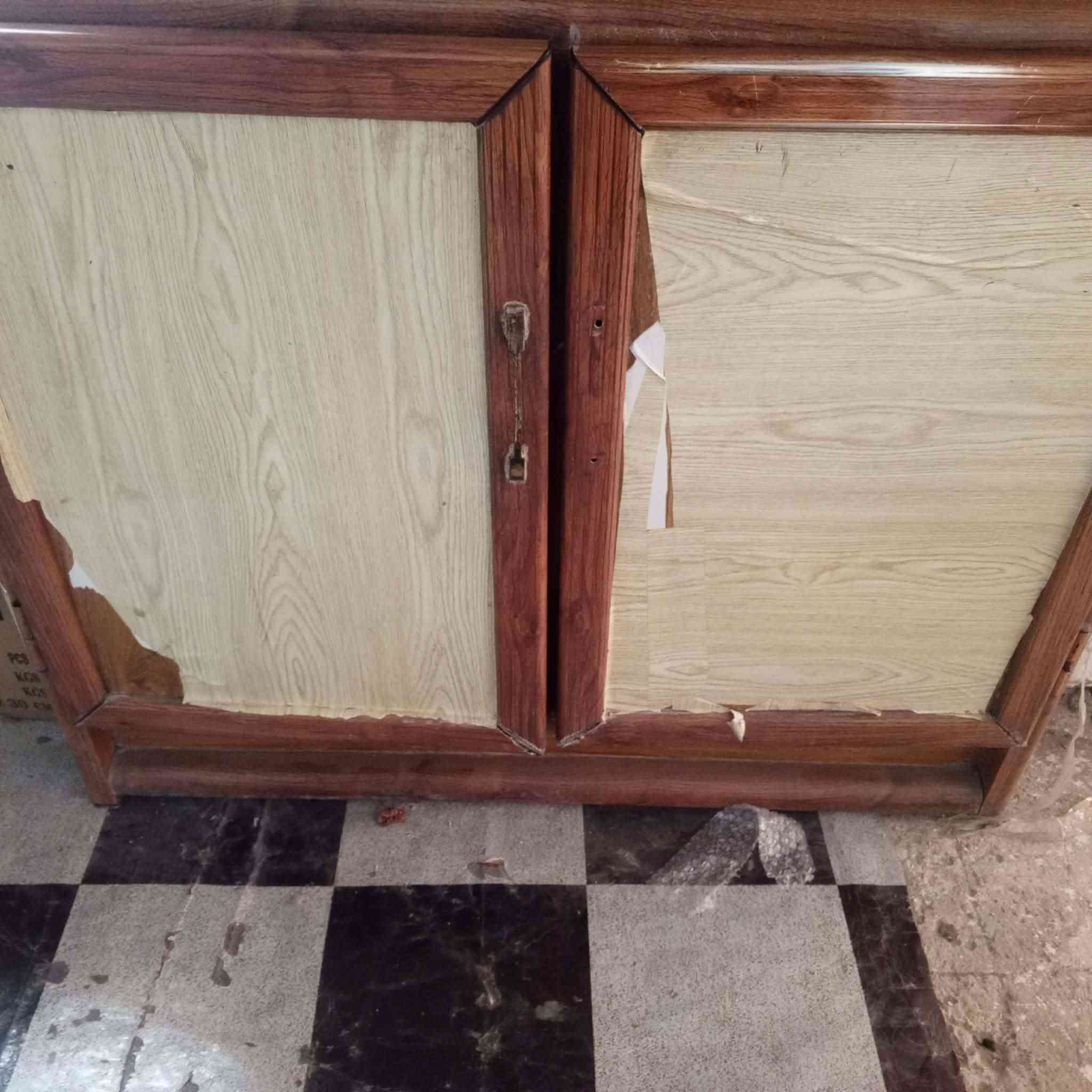 كاونتر ٣ قطع وسنك يعني ٤ قطع جبير
متروك يرادله ترتيب قيم وأخذ بلعافيه عليك قطعتين ملحق وحده جبيره وحده صغيره


**إذا كنت صاحب هذا الإعلان وتريد حذفه لأي سبب، رجاءا أرسل رسالة إلى الدعم الفني**