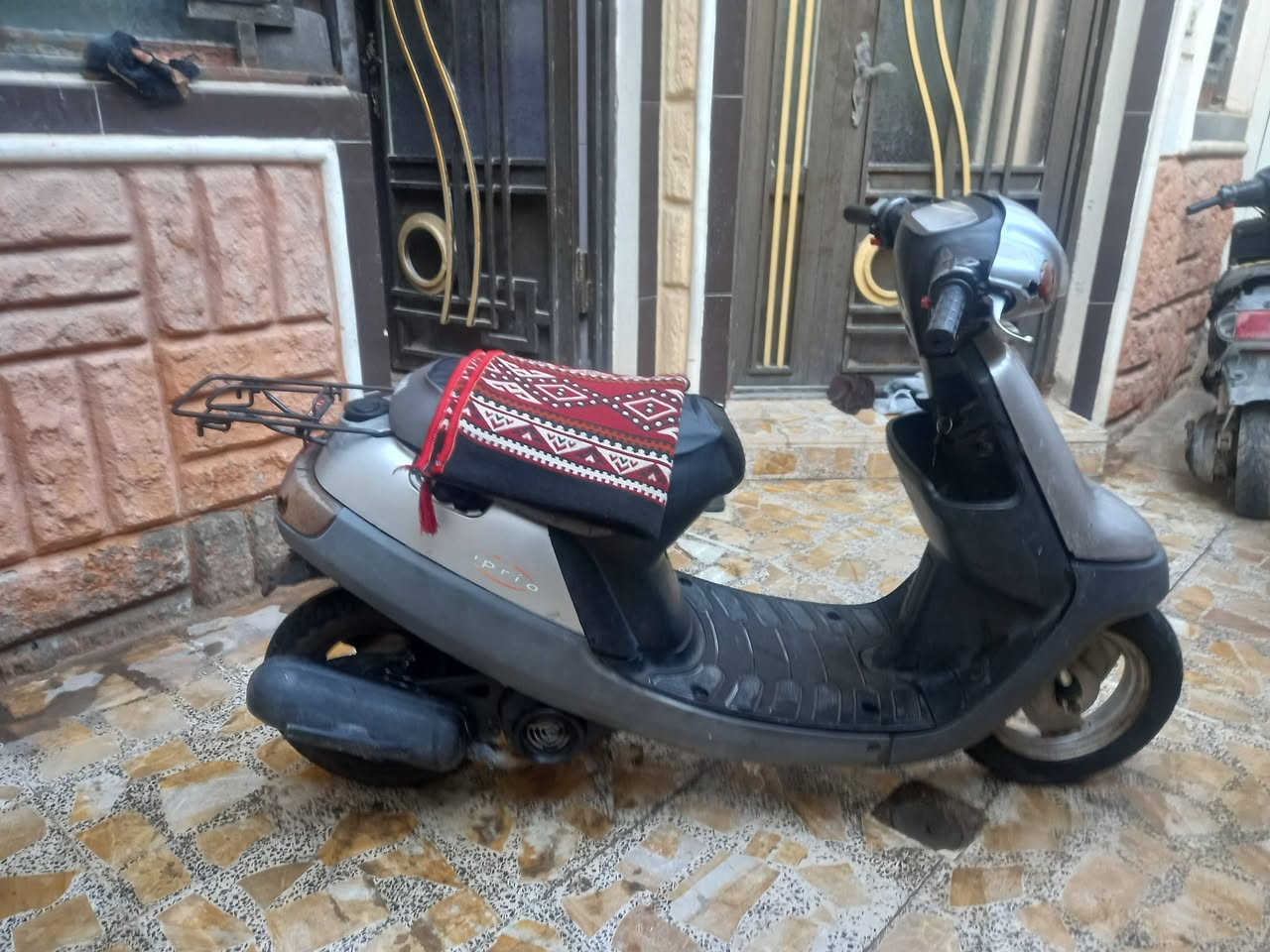 السلام عليكم دراجه بطه2003شغاله مكينه خرسه مال جناني شغاله نكره سلف وهندر كهربائيات شغاله هورن كلوب اشاير شغال قفل ركبه جنطه مكينه ناعمه كله بلادي دراجه السعر٢٧٥وبيه مجال الاستفسار مراسله الصفحه او رقم ***********
