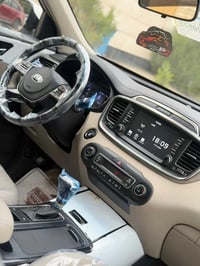 سورنتو ٢٠٢٠ • ٦ سلندر • ١٨٠٠٠ كم