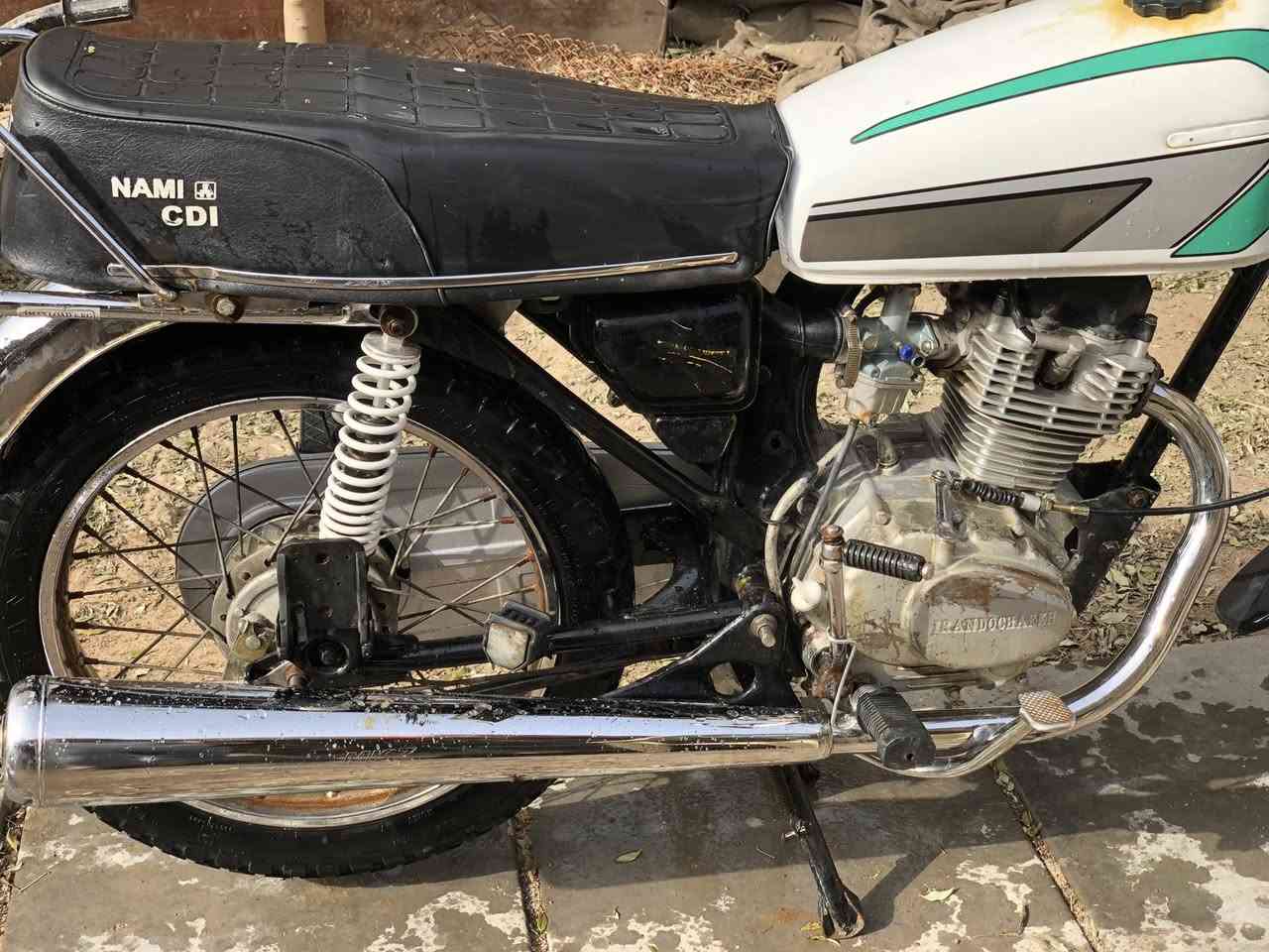 ايراني للبيع ادوات دراجة مشي خير من اللــه نضافة ٨٠٪؜
للبيع فقط 
بصرة كرمة علي
٤٥٠ بيها مجال 
***********
