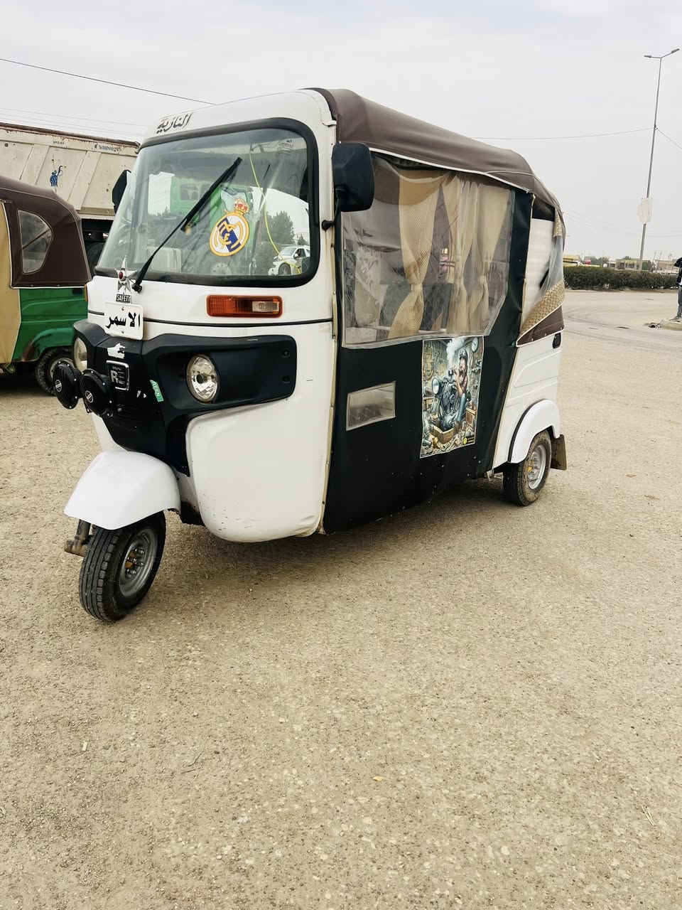 سلام عليكم تكتك للبيع موديل 22 أوراق شويه تعبانات سعر 5250 مكاني واسط قضاء الحي شراي اتصل ***********
