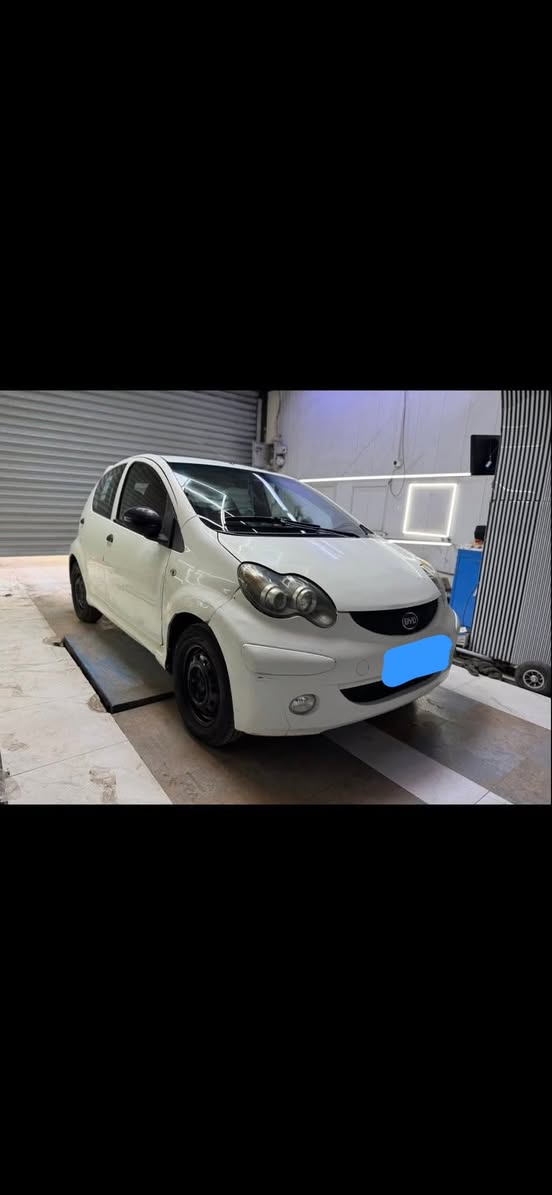 سلام عليكم 
BYD f0 2013
سيارة بيهة جاملغ خلفي صبغ فقط 
كشر نضافته وسط 
تفيد الجناية متعبك امانة الله 
كير مكينه كفاله من الفتح بلادي كورلا 
كير اوتو ماتك 
تبريد ثلج 
رقم بغداد نكليزي 
مكاني بغداد
سعر بـ( ٤٠ )$
***********
