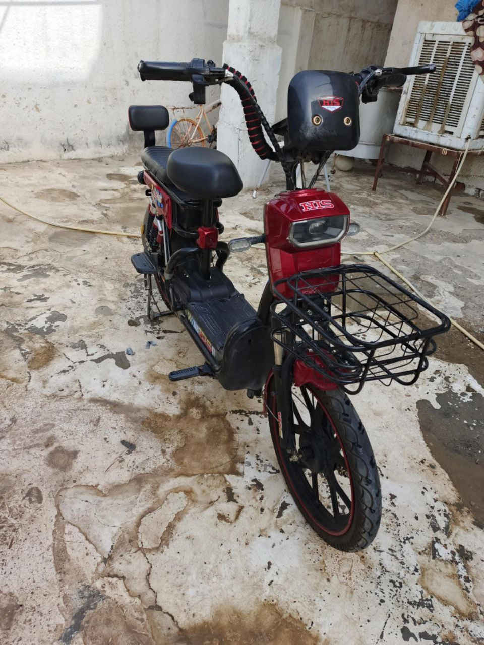 دراجه شحن حجم كبير لللبيع 

السرعه 50

5 بطاريات شرط 

تمشي 45 كيلو بشحنه وحده

شحنها يتاخر 4 ساعات وتفول 

مكاني التضحيه شارع الملعب

اخذتها قبل 3 اشهر فقط 

السعر واتساب او تلي

***********
