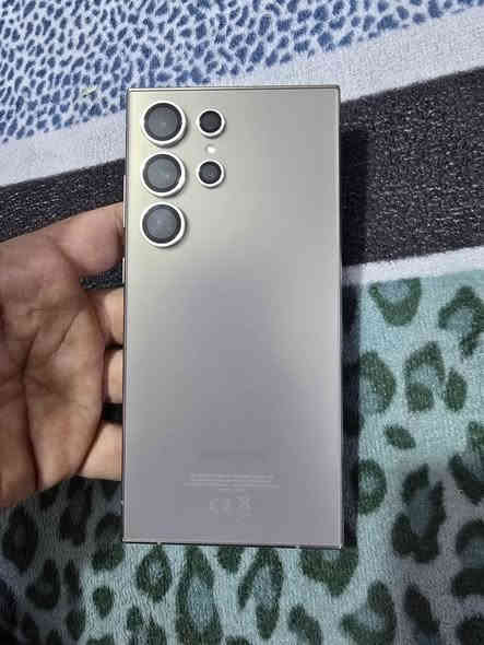 سامسونج s24 الترا لون التيتانيوم 256 كيكا شرق اوسط عين الفهد جهاز جديد صارلة اسبوعين مفتوح ضمانة سنة كاملة ملحقات كاملة سعرة مليون و 50 العنوان الشعب الثعالبة *********** Colombo
