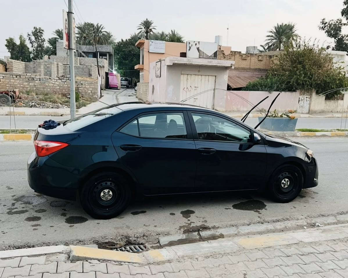 سلام عليكم
كورلا 2018 مواصفات  LE معروفه
 رقم (سليمانيه) كير مكينه مكفول كله بشرط ماشيه 135
مازدات عدسات فول زنون 
لدات اماميه 
ردار امامي مع حجر بيئه بلادي 
توقف ذاتي
تحديد مسار 
ترحيب 
تحكم استيران كامل 
شاشه اعطال 
كامره 
مكاني ديالى اي استفسار اتصل ‭0776 716 4354‬
