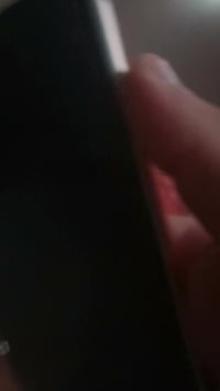 ايفون ٨ • الاعظمية • بدون توصيل