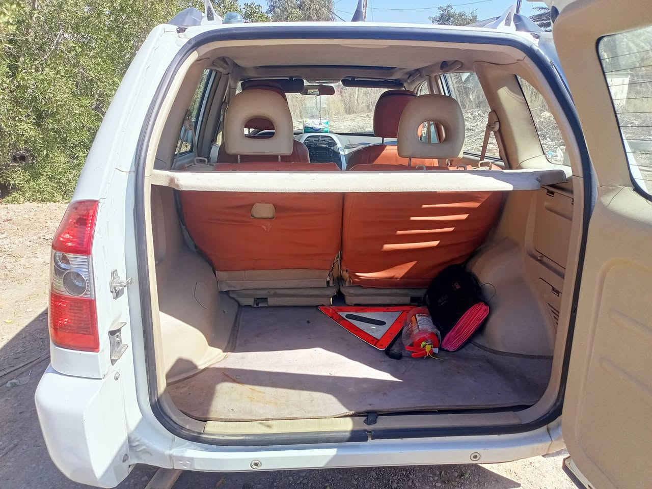 السلام عليكم تيكو موديل 2011 بغداد بأسمي رقم إنكليزي  هزه جديدة سنويه جديدة لغاية 2029 ماشيه 70 ألف
مكينة 2000 مكفول والمرغوب كير ميكانيكي مكفول والمرغوب تدفئه تبريد ثلج مكفوله من الضربة والتبديل 
بيها فقط صبغ بالجاملغ الامامي عكس السائق 
حدادية صدر امامي خلفي جديد تخم تاير مع الاسبير جديد  الكهربائيات كله شغالة باتري جديد منظومة بانزين كله جديد داخلها جديد بلادي سنتر لوك سويجات عدد 2 
فتحه سلايد روف تحكم استيرن 
السيارة نظيفة وجاهزة من كلشي 
السعر 67$ المكان بغداد
الرقم *********** غير متواجد على الفيس
