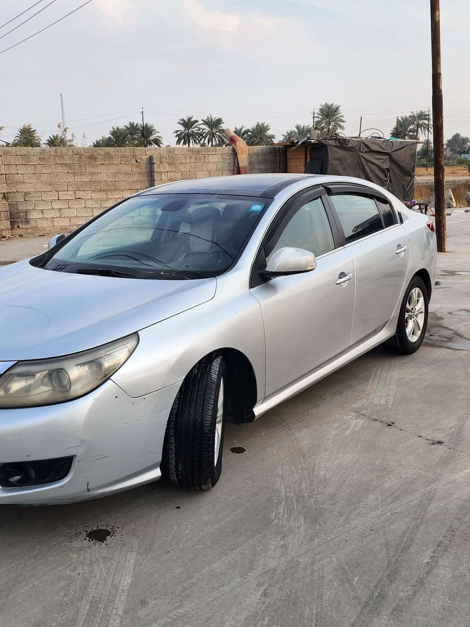 ا
السلام عليكم 
رينو سافران موديل ١٢ فول 
مكفولة من الضربة والصبغ 
***********
