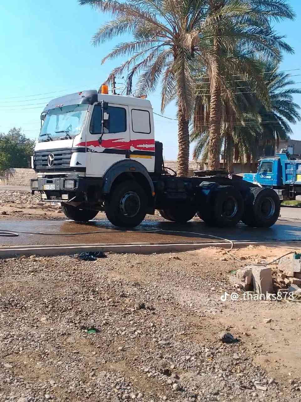 البي موديل ٩٣ قلاب
سنويه بأسمي
الئ ٢٠٣١
محرك ٣٥ جديد وكير جديد ومجموعه جيف تخم تاير
 تتفئه تبريد تريد بس الراس او راس وعربانه
***********
***********
