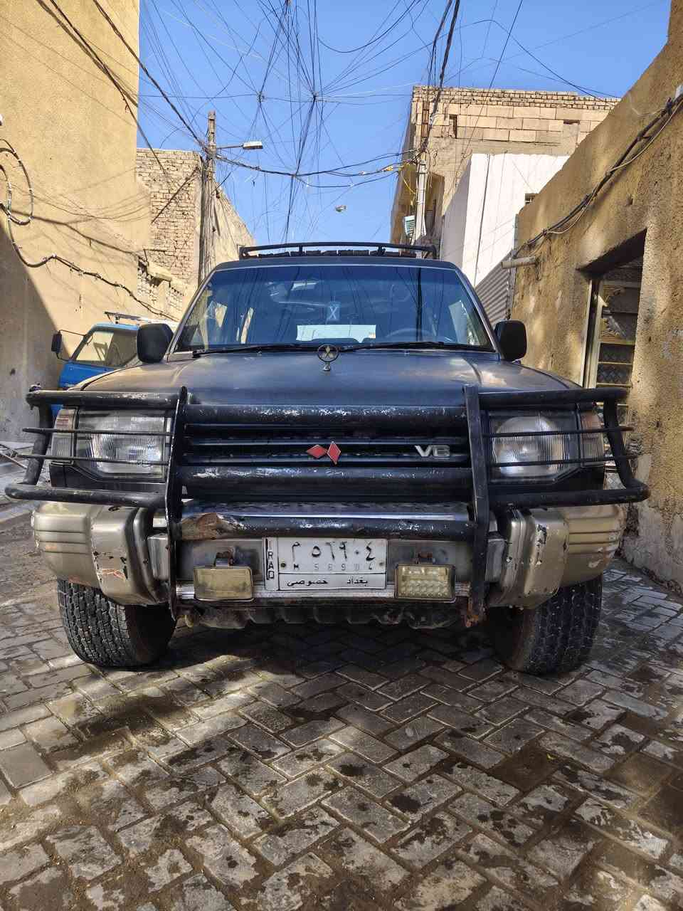 السلام عليكم 
متسوبيشي باجيرو قبور موديل 93
رقم الماني بغداد سنويه نهاية 2027
محرك بطه 2 ونص ديلكو گير اوتوماتيك 
محرك وگير مكفولات الصدر نص عمر الگشر بلادي 
مكان السيارة بغداد مدينة الصدر
السعر 48 وبيها مجال بسيط للشراي
***********
