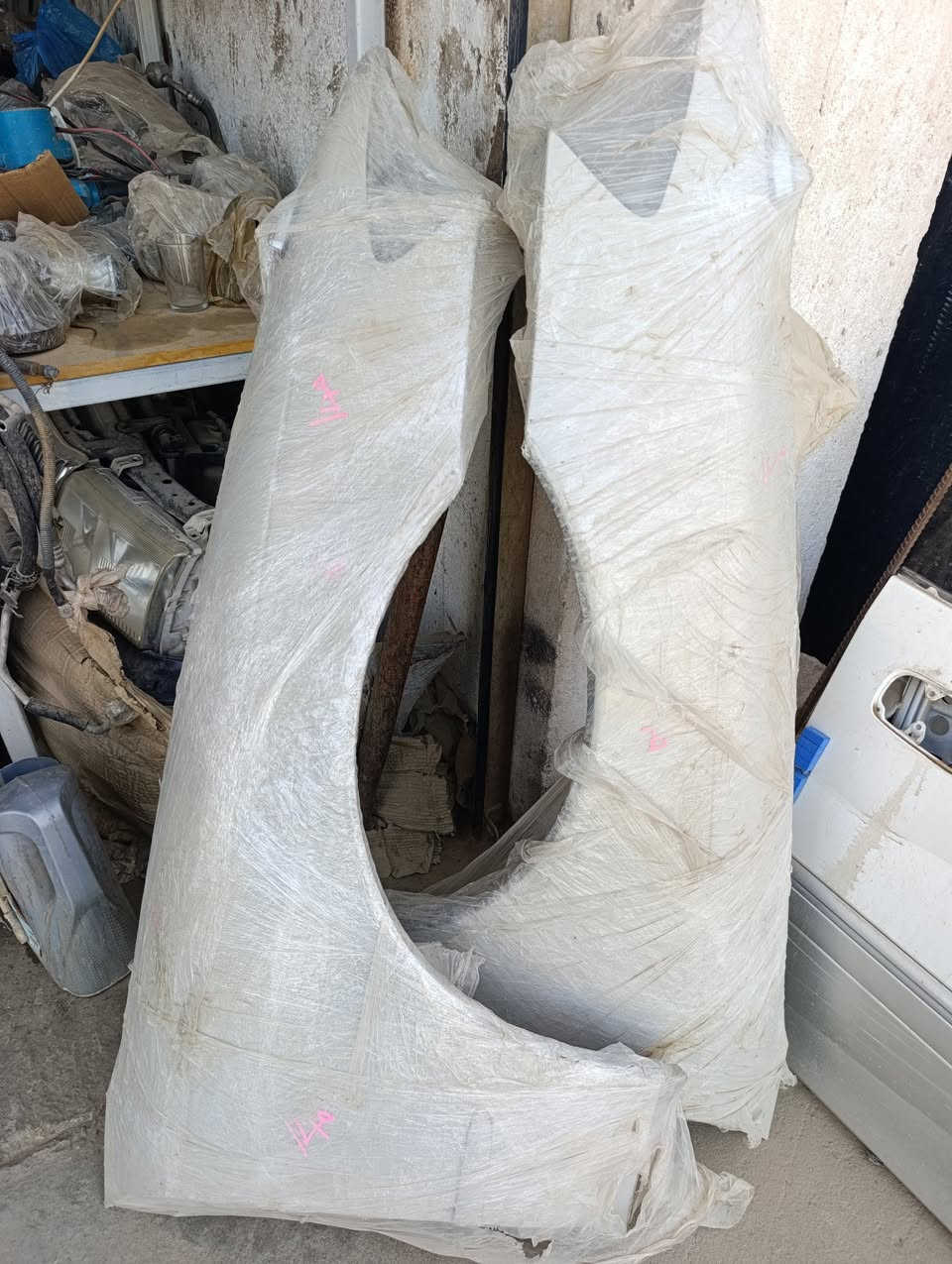 قطع غيار السيارات اليابانيه العنوان سوق الشيوخ طريق العكيكه السايدين مجمع الاصدقاء ***********.   التواصل خاص او واتساب فقط مراسله
