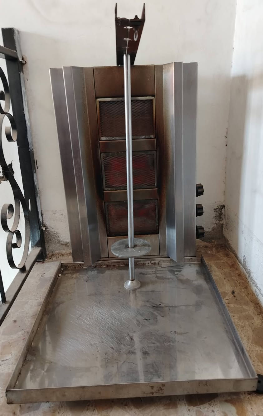 للبيع
غساله وشوايه مستعمله شي قليل
سعر الغساله 50
الشوايه 100
الإتصال ***********
***********
