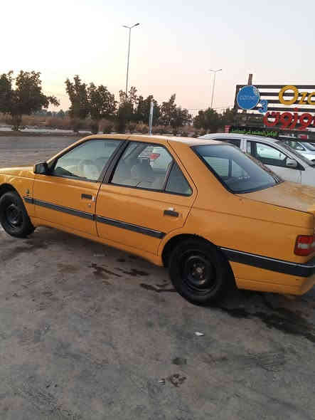 اسلام عليكم للبيع بيجو 405 لا ضربه ولا تبديل مكفوله محرك جديد موديل 13 سنويه 27  رقم بغداد بسمي مصفره هيه وغرامات السعر 35 وبيه مجال العنوان محاويل ***********
