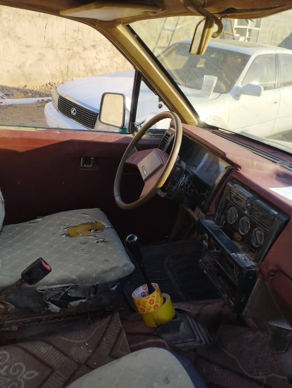 نيسان 86 جاهزة گير ومكينة وشاصي مكفولات حدادية جيدة//سنوية 26// الديوانية ***********//السعر 25 بيهة مجال
