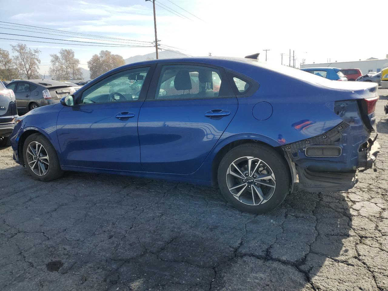 كيا فورتي 2023 وراد امريكي هذا حادثها فقط مكان السيارة بغداد /العامرية السعر ب 145 وبيها مجال ***********
