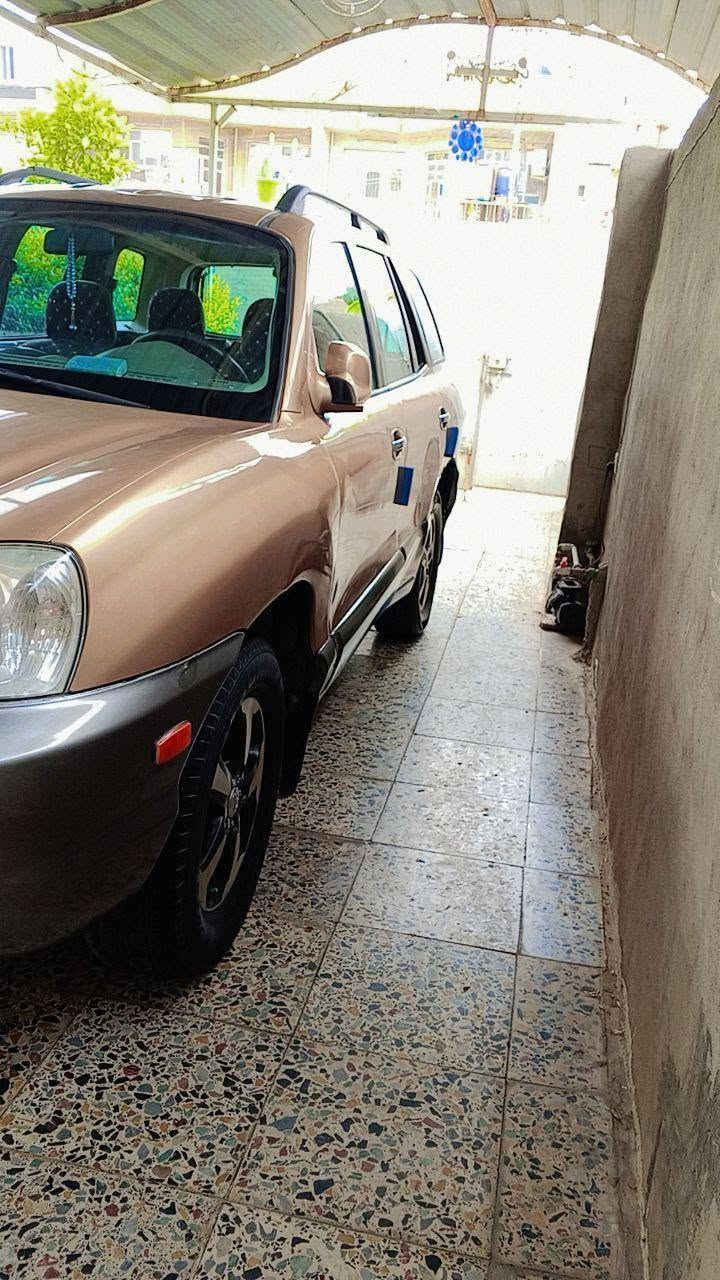 سياره نوع سنتافيا للبيع موديل 2001 محرك2700 سياره مكفوله من الضربه امام وخلف مصبوغه حزام للكماليه غرفتها الداخليه نظيفه جدا تدفئه وتبريد محرك مابي تبخير الكير اوتوماتيك ميكانيكي السعر (73) ورقه وبيها مجال رقمها بغداد والسياره بأسمي الاتصال ع رقم ***********
