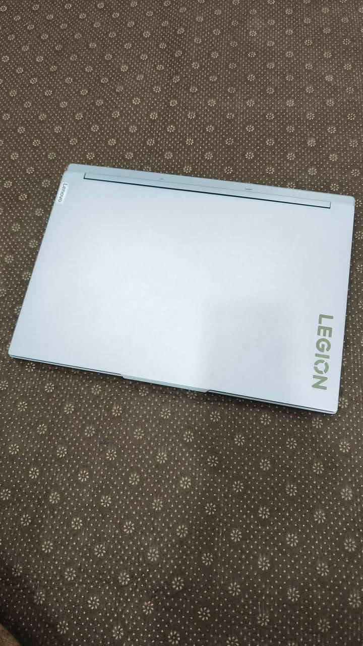 السلام عليكم
للبيع لابتوب Lenovo Legion 5 بحالة ممتازة، استخدام 8 اشهر مناسب للألعاب، المونتاج، التصميم
المواصفات:
 الموديل: Lenovo Legion 5 16IRX9
 الشاشة: 16 إنج WQXGA بدقة 2560×1600
 المعالج: Intel Core i7-13650HX
 كرت الشاشة: NVIDIA  RTX 4060 8GB 
 الرام: 16GB DDR5
 التخزين: 512GB NVMe SSD
نظيف كلش ويا الشاحن  والكارتونة
 السعر: 1,350,000 دينار عراقي (قابل للتفاوض بالمعقول) ***********
