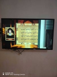 شاشة ماركة LG الاصلي صناعته كوري بدون نت وكعت وصار هيج بشاشه سعره 75 و...