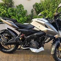 بولسر 2021 • ٢٠٠ سي سي • ٦ كير