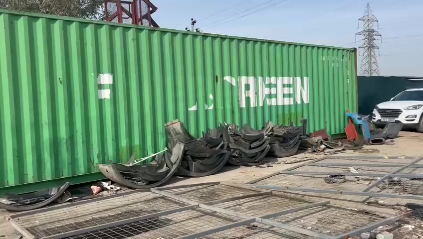 حاويه بوفروشتن زورجوان
زم ‭٠٧٧٢ ٩٧٩ ٠٦١٠‬
