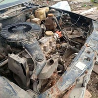 قطع غيار سيارات • للبيع