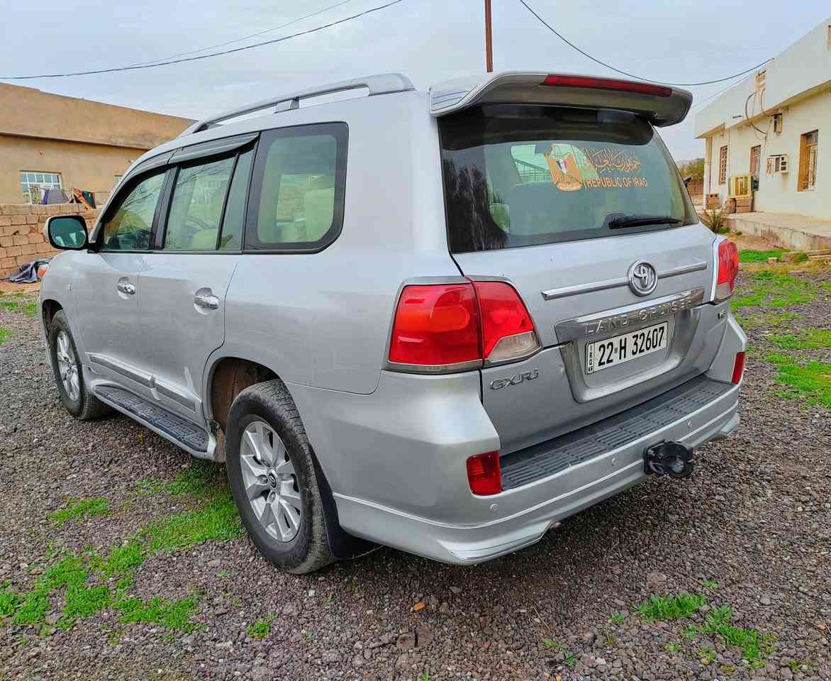 السلام عليكم
للبيع لاندكروز GXR  موديل 2009  رقم اربيل دولي باسمي سنويه مجدد لل 2029  كفاله عامه من الصبغ والفتح والتبديل مواصفات بريم فتحه سقف شاشات تحكم استيرن قفل سنتر لوك تشغيل عن بعد منضومه زنون كامله اصلي بصمات الشركه اثنينهن موجودات  محرك كير مكفولات 6 سلندر جديد ابلادي تخم تاير جديد السياره مابيه نقص  مال جناي  السعر 295 $ 
   العنوان صلاح الدين بيجي مكحول
***********
