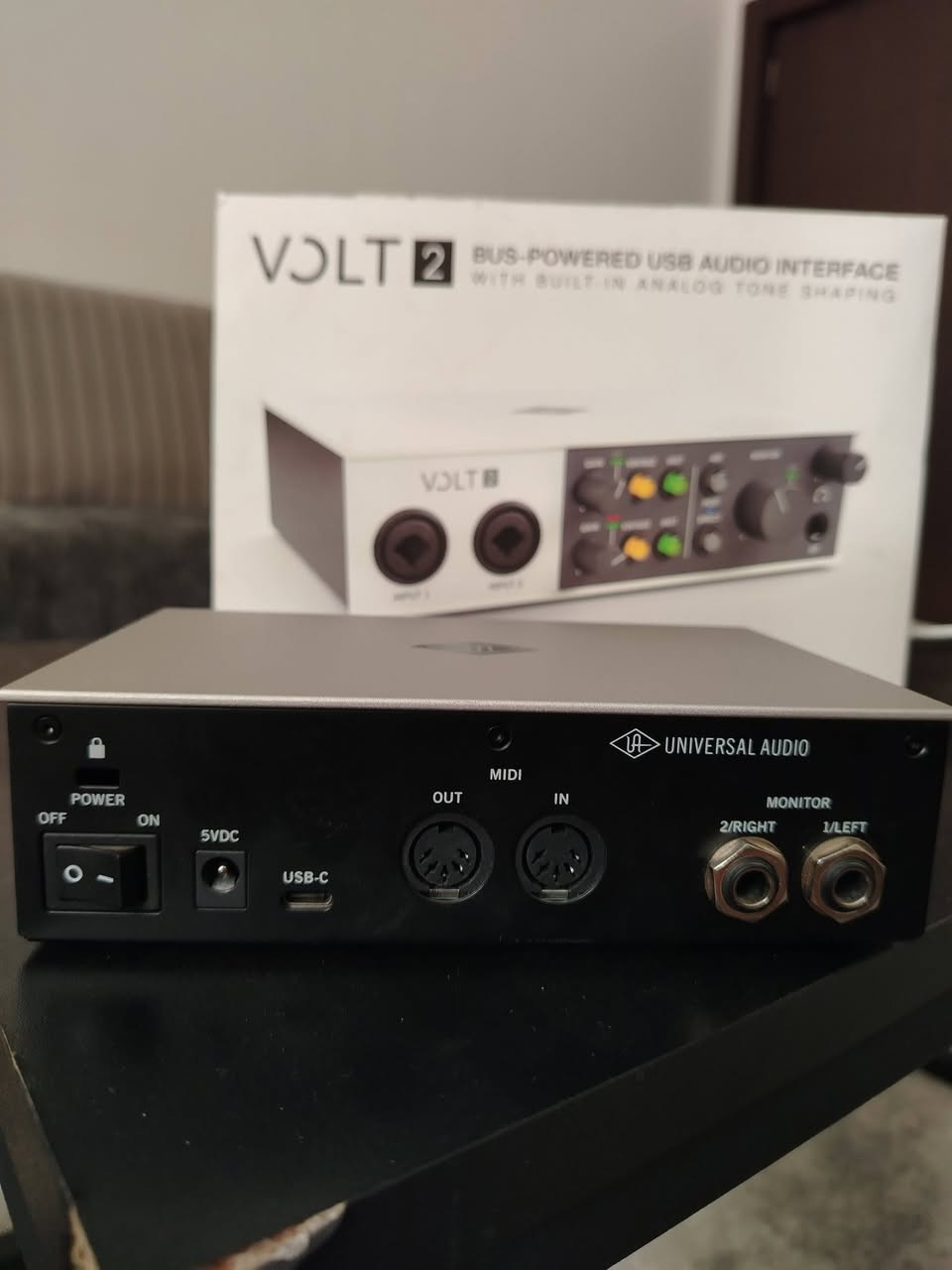 متوفر كارت صوت احترافي من شركة universal audio Volt 2مع 10 مؤثرات صوتية مجانية أصلية للأستفسار *********** او خاص. مستخدم قليل جدا
