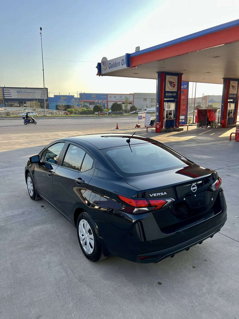 نيسان فيرسا موديل 2025 🖤
بدون صبغ ✅ 
ايرباكات ستيرن ✅
ماشية 2 الف فقط ( زيرو )

مواصفات ♻️
رادار - حساسات
شاشة عطلات
نقطة العمياء
شاشة 
كامره
تحديد سرعه
تحديد مسار
نظام eco
نظام سبورت

العنوان / اربيل شارع 100 ( معرض اربيل كارس )
سعرها 112 ورقة ومجال
 بدون رقم تترقم اربيل دهوك السليمانية 
للاتصال واتساب☎️📞 ***********
صور الحادث ورقم شاصي موجود 👇
