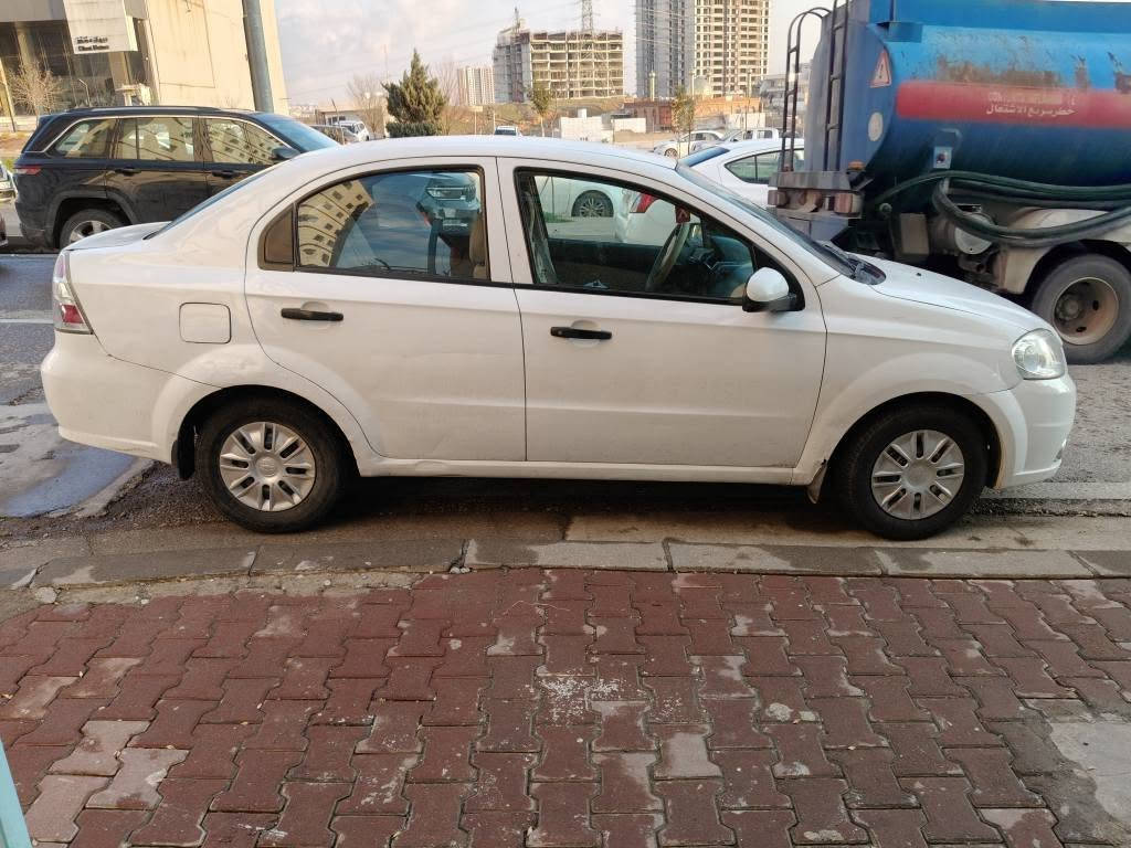 ئەڤیۆ مۆدێل 2011
سەنەوی جنوبە بەشەرتی هەموو کوردستان بگەرێ
ناو زەرد و گێڕ تۆماتیک و چوار تایەی تازە و چوار جام کارەبا و قفڵ مەرکەزی و مەکینە فەل و تەبرید
بێ نوقسانی بێ فەسروف بەنزین زۆر زۆر کەم دەخوات زۆر سەیارەیکی بێ مەسروفە

لە سلیمانیم : *********** السليمانية, العراق
