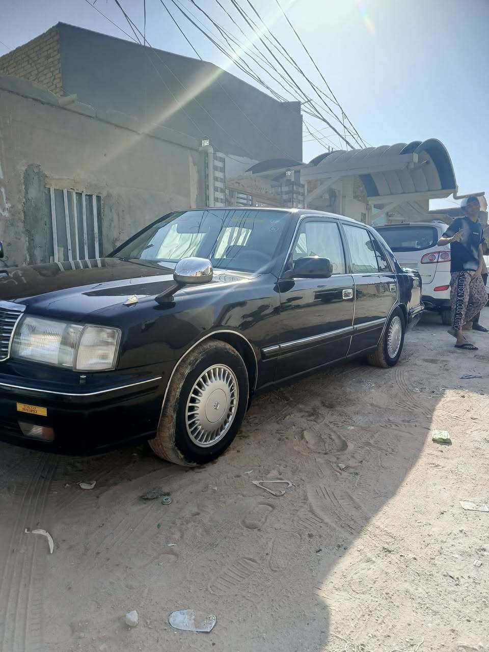 السلام عليكم... راس الثور تكم للبيع مديل 98 ودشبول 2000 السياره مكفوله كفاله عامه محرك 3000فيشه وبطل لاتنقيص ولاتبخير.. ومكفوله من كل عيب شرعي. غرفتها حلوه ونظيفه. ورقم انكليزي مداور شوكت متريد.. المكان ((نجف))«حي الجمعيه»  السعر ((87)) وبيها مجال. الشراي يتصل... (‏‪***********‬‏)
